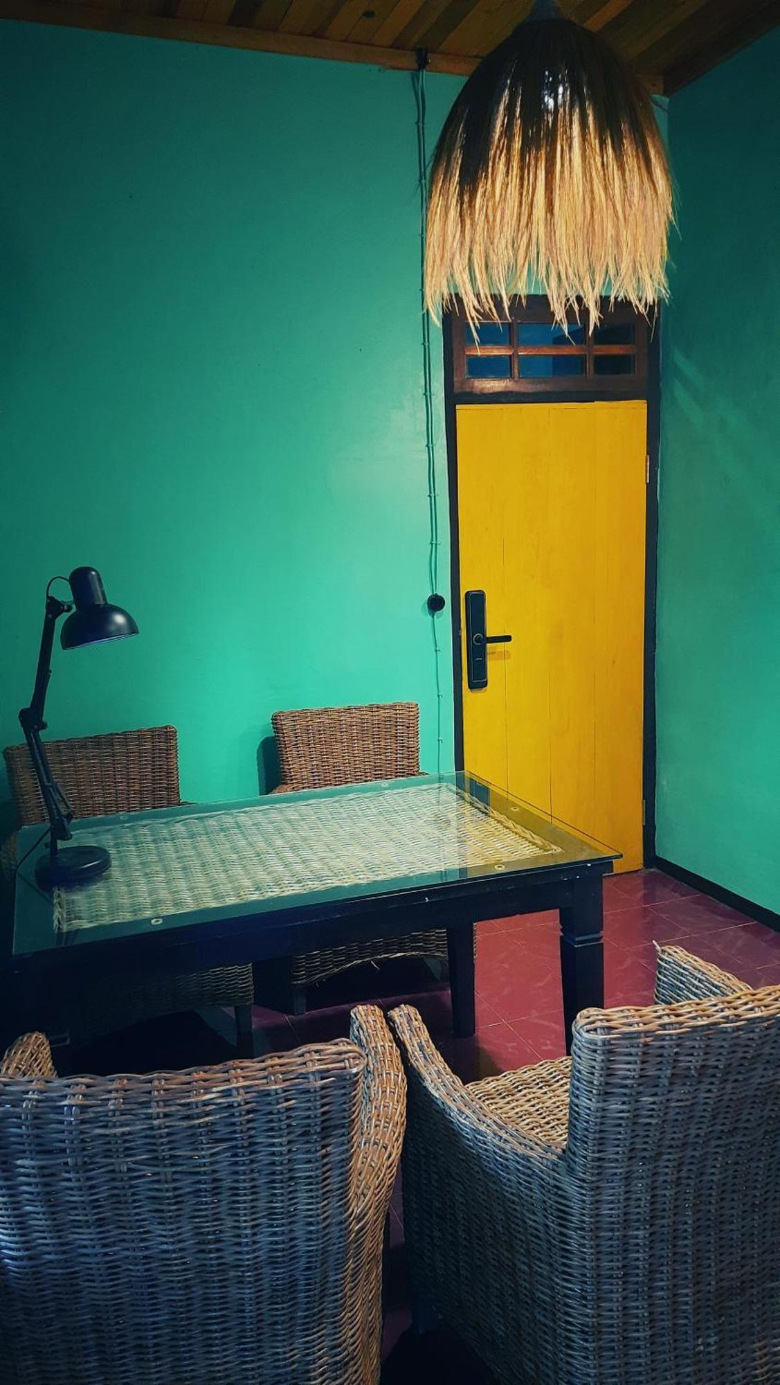 Indigo Motel Karimunjawa Buitenkant foto