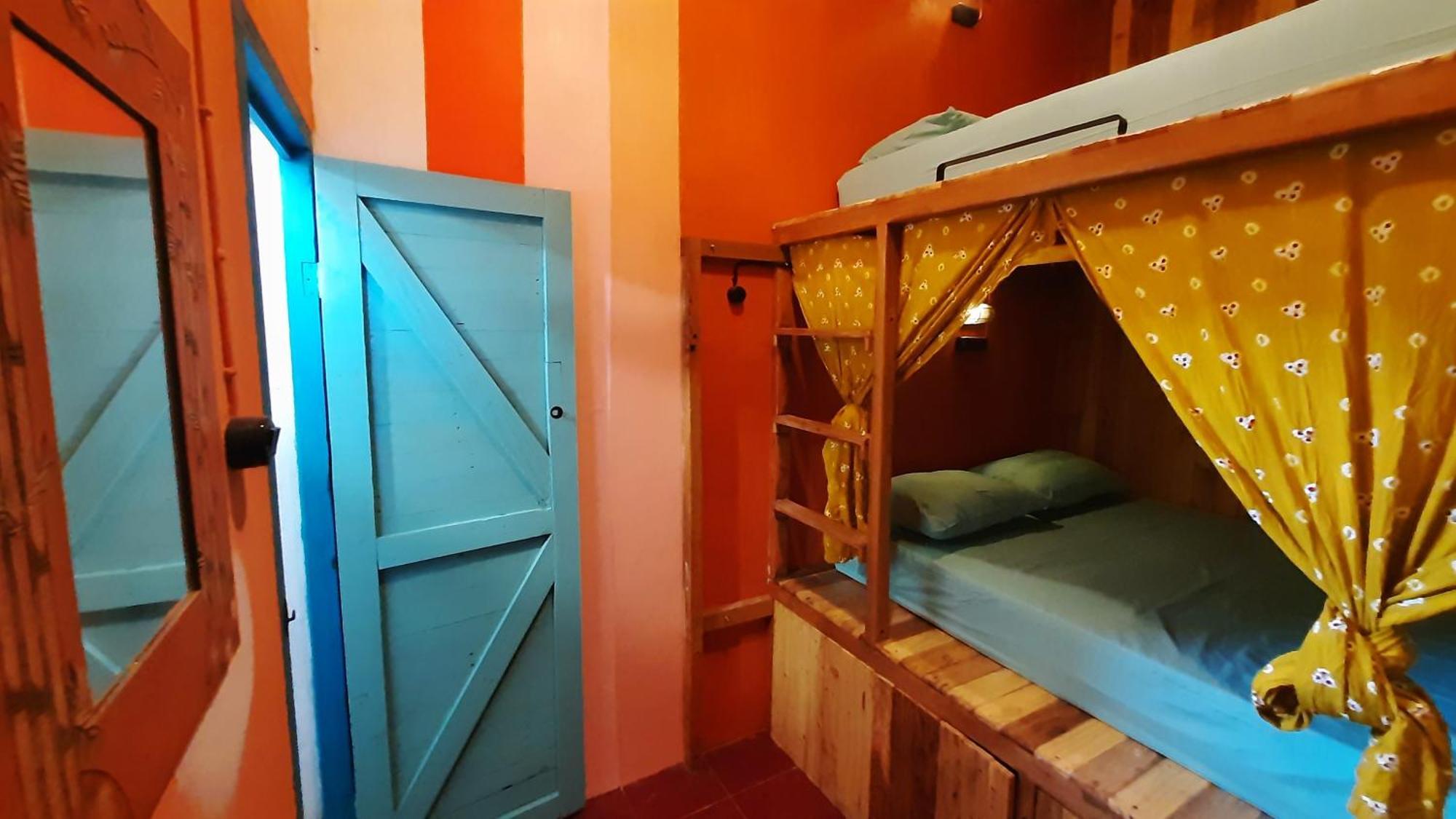 Indigo Motel Karimunjawa Buitenkant foto